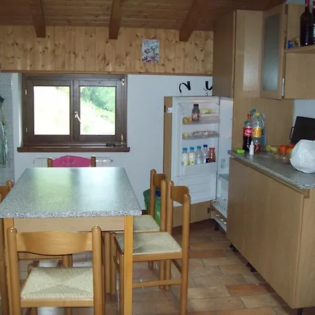 Semesterbostad Appartamentino Nel Bosco Sondrio
